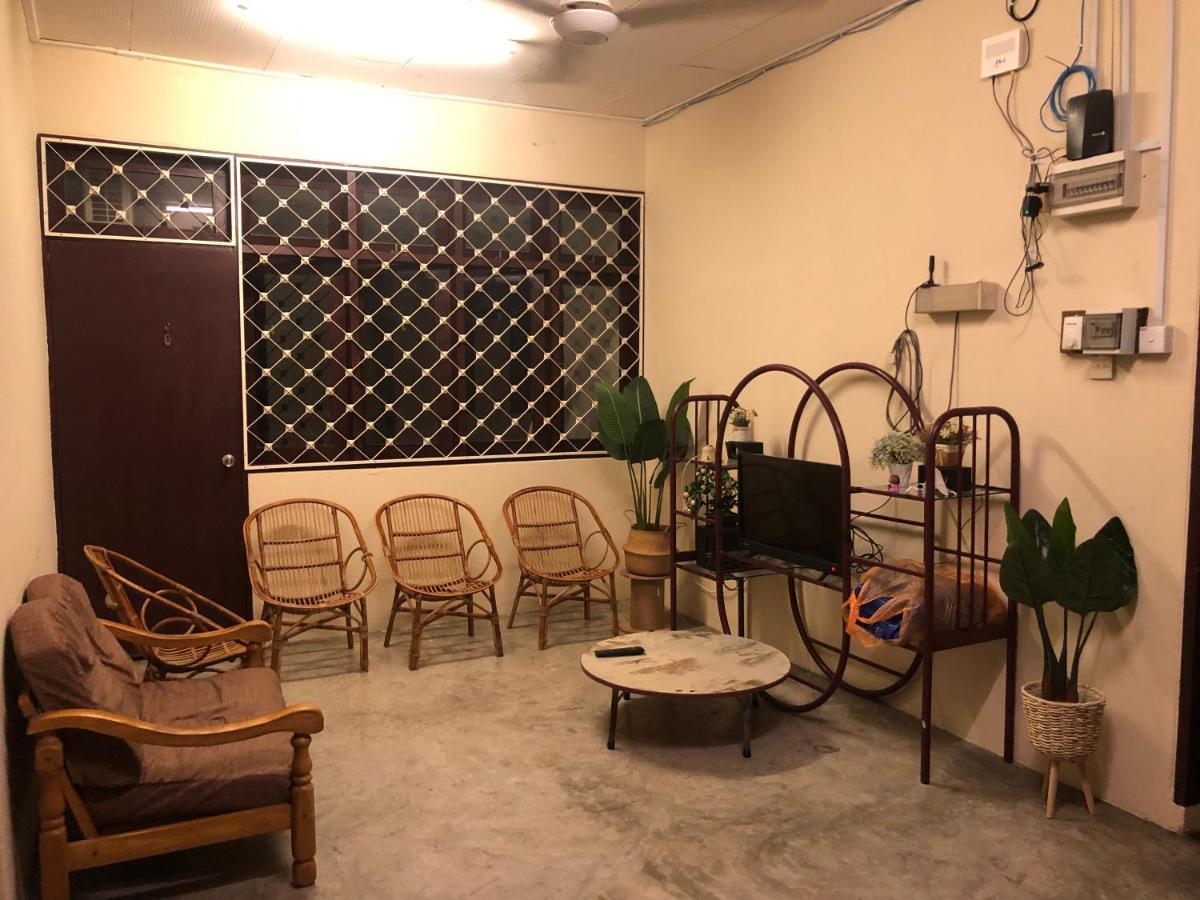 Little Cozy Homestay Kota Bharu Esterno foto